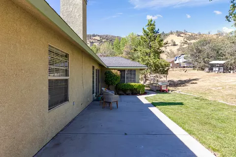 24400 Hart Dr, Tehachapi, CA 93561 photo 35