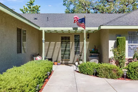 24400 Hart Dr, Tehachapi, CA 93561 photo 3