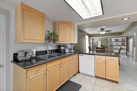 43838 Adler Ave, Lancaster, CA 93534 photo 12