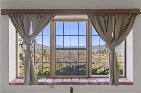 20360 Rex Dr, Tehachapi, CA 93561 photo 7