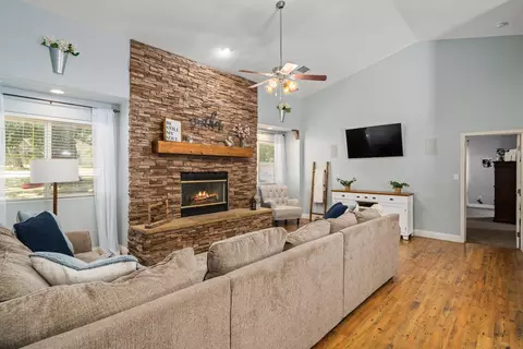 17161 Bold Venture Dr, Tehachapi, CA 93561 photo 8