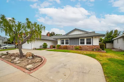 2441 El Portal Way, Oxnard, CA 93035 photo 2