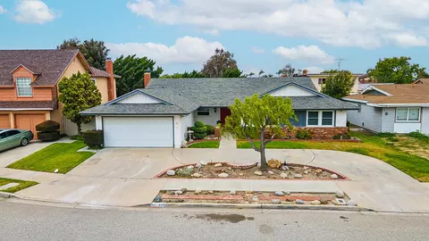 2441 El Portal Way, Oxnard, CA 93035 photo 3