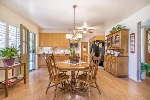 706 Mulberry St, Tehachapi, CA 93561 photo 6