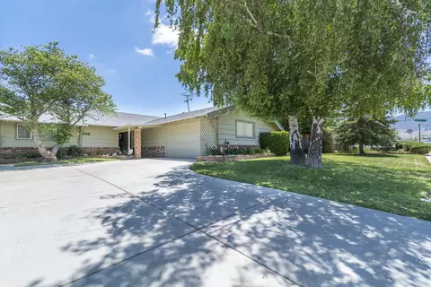 706 Mulberry St, Tehachapi, CA 93561 photo 1