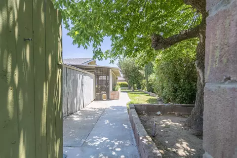 706 Mulberry St, Tehachapi, CA 93561 photo 31