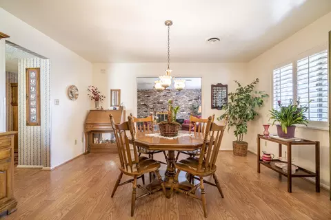 706 Mulberry St, Tehachapi, CA 93561 photo 8