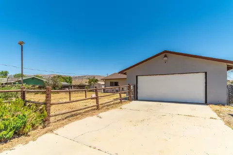 22808 Woodford-tehachapi Rd, Tehachapi, CA 93561 photo 2