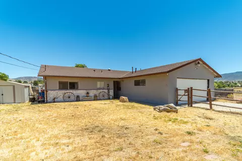22808 Woodford-tehachapi Rd, Tehachapi, CA 93561 photo 3