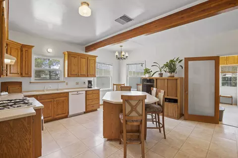 15743 M St, Mojave, CA 93501 photo 4