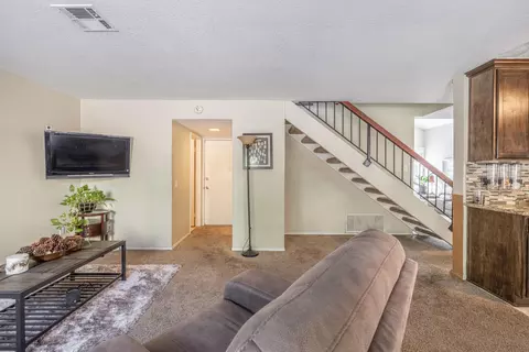 44004 Andale Ave, Lancaster, CA 93535 photo 8