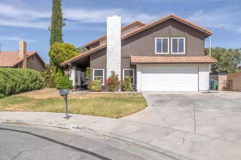 44004 Andale Ave, Lancaster, CA 93535 photo 2