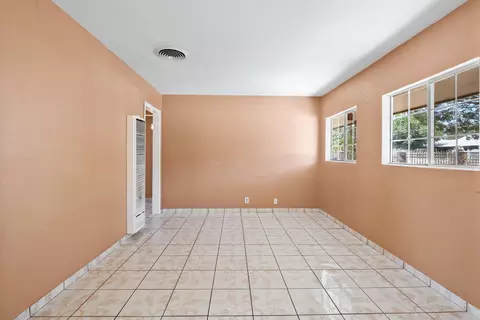 439 Ave P-14 E, Palmdale, CA 93550 photo 7