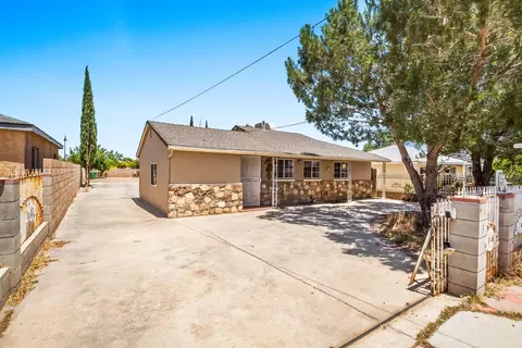 439 Ave P-14 E, Palmdale, CA 93550 photo 1