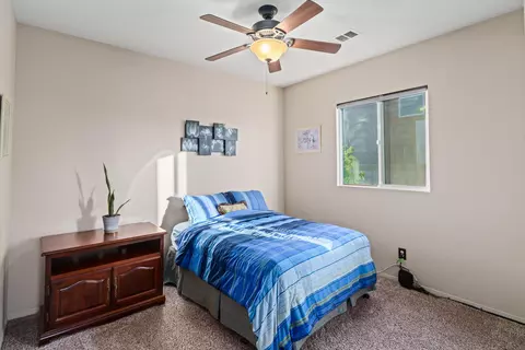 43527 Blossom Dr, Lancaster, CA 93536 photo 5