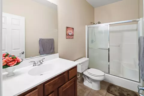 43527 Blossom Dr, Lancaster, CA 93536 photo 7