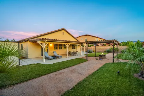 43527 Blossom Dr, Lancaster, CA 93536 photo 29