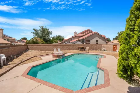 43311 Denmore Ave, Lancaster, CA 93535 photo 2