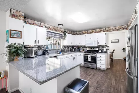 43311 Denmore Ave, Lancaster, CA 93535 photo 21