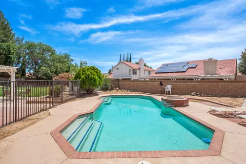 43311 Denmore Ave, Lancaster, CA 93535 photo 3