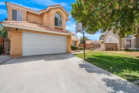 43311 Denmore Ave, Lancaster, CA 93535 photo 1