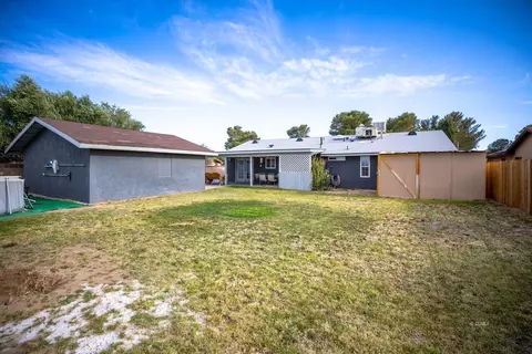816 W Bataan Ave, Ridgecrest, CA 93555 photo 24