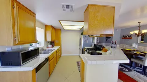 43104 11th St E, Lancaster, CA 93535 photo 17