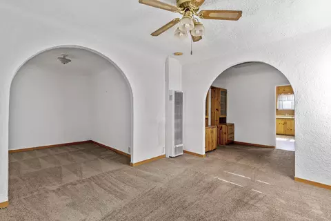 218 Valley Blvd W, Tehachapi, CA 93561 photo 4