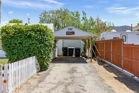 218 Valley Blvd W, Tehachapi, CA 93561 photo 3