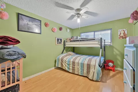 44523 Hanstead Ave, Lancaster, CA 93535 photo 9