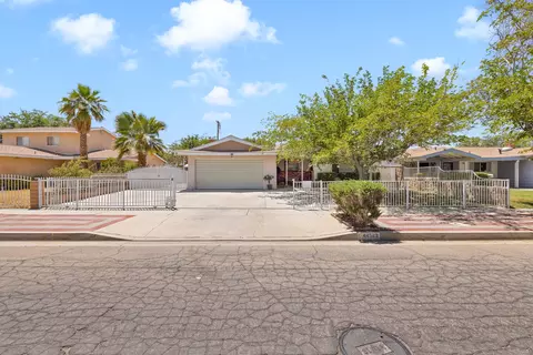 44523 Hanstead Ave, Lancaster, CA 93535 photo 1