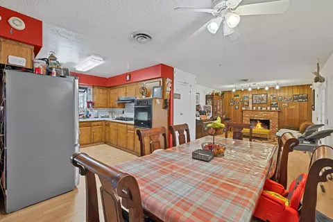 44523 Hanstead Ave, Lancaster, CA 93535 photo 4