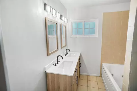 44221 2nd St E, Lancaster, CA 93535 photo 10