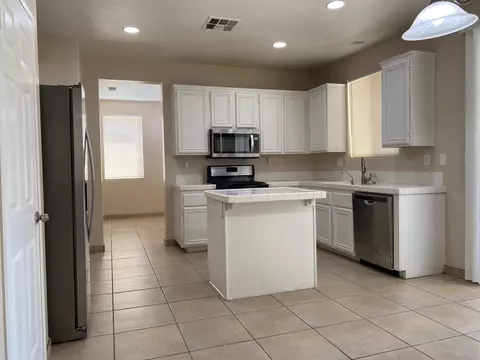 45857 Coventry Ct, Lancaster, CA 93534 photo 7