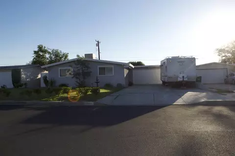 44111 Carolside Ave, Lancaster, CA 93535 photo 1