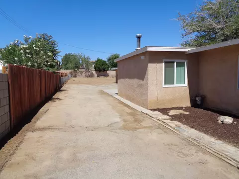 38513 12th St E, Palmdale, CA 93550 photo 35