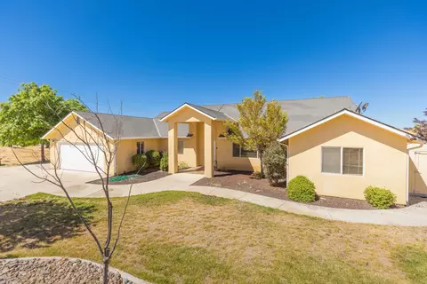 30741 Horsethief Dr, Tehachapi, CA 93561 photo 3