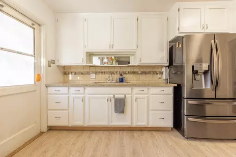 1403 Jenner St, Lancaster, CA 93534 photo 9
