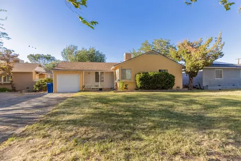 1403 Jenner St, Lancaster, CA 93534 photo 2