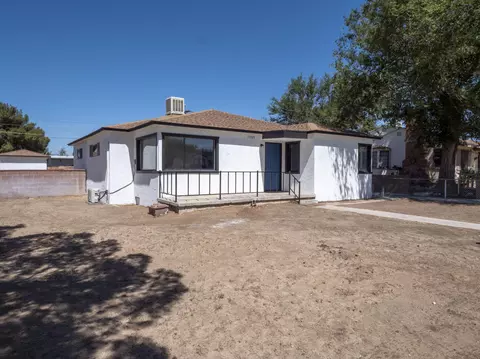 15925 P St, Mojave, CA 93501 photo 2