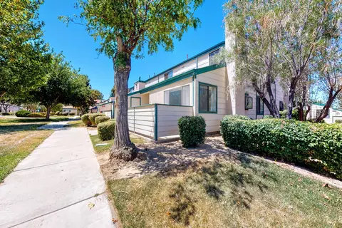 44526 E 15th St UNIT 16, Lancaster, CA 93535 photo 7