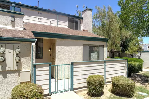 44526 E 15th St UNIT 16, Lancaster, CA 93535 photo 5