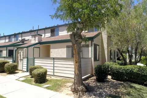 44526 E 15th St UNIT 16, Lancaster, CA 93535 photo 8