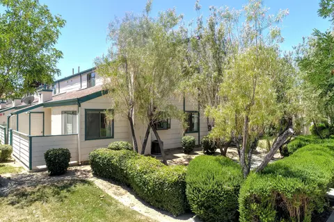 44526 E 15th St UNIT 16, Lancaster, CA 93535 photo 4