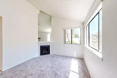 44526 E 15th St UNIT 16, Lancaster, CA 93535 photo 9
