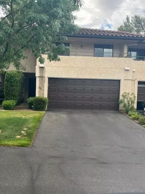 222 Eagle Ln, Palmdale, CA 93551 photo 2
