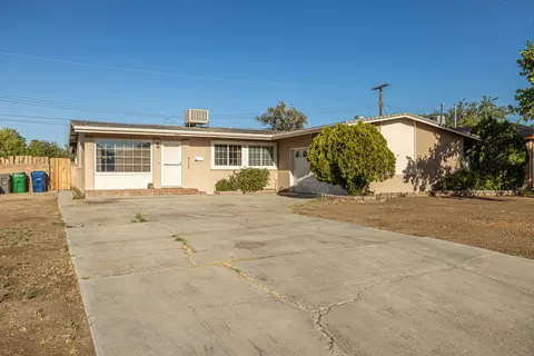 45502 Newtree Ave, Lancaster, CA 93534 photo 2