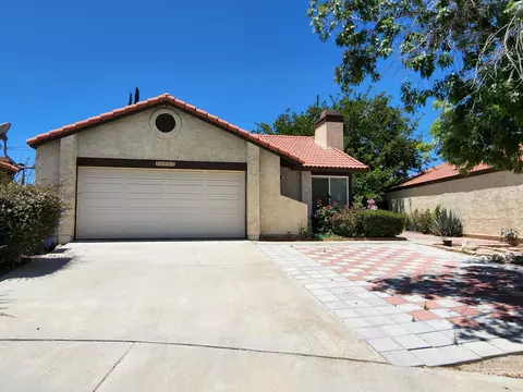 37005 32nd St E, Palmdale, CA 93550 photo 1
