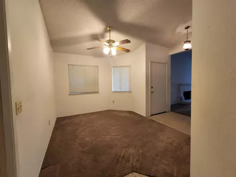 37005 32nd St E, Palmdale, CA 93550 photo 3