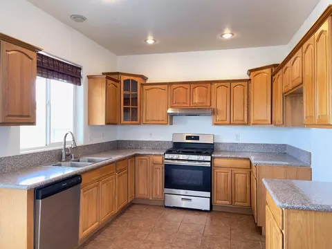 22616 Pam Ct, Tehachapi, CA 93561 photo 5